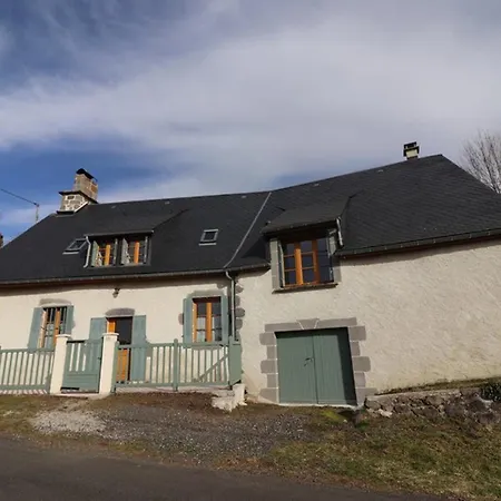 بيت للعطل Maison Renovee Avec Jardin Clos, Pres Du D'enchanet Et De Salers, Animaux Acceptes - Fr-1-742-19 *