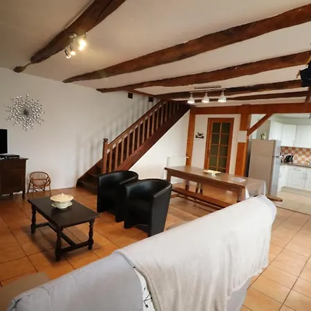 Maison Renovee Avec Jardin Clos, Pres Du D'enchanet Et De Salers, Animaux Acceptes - Fr-1-742-19 بيت للعطل Drugeac